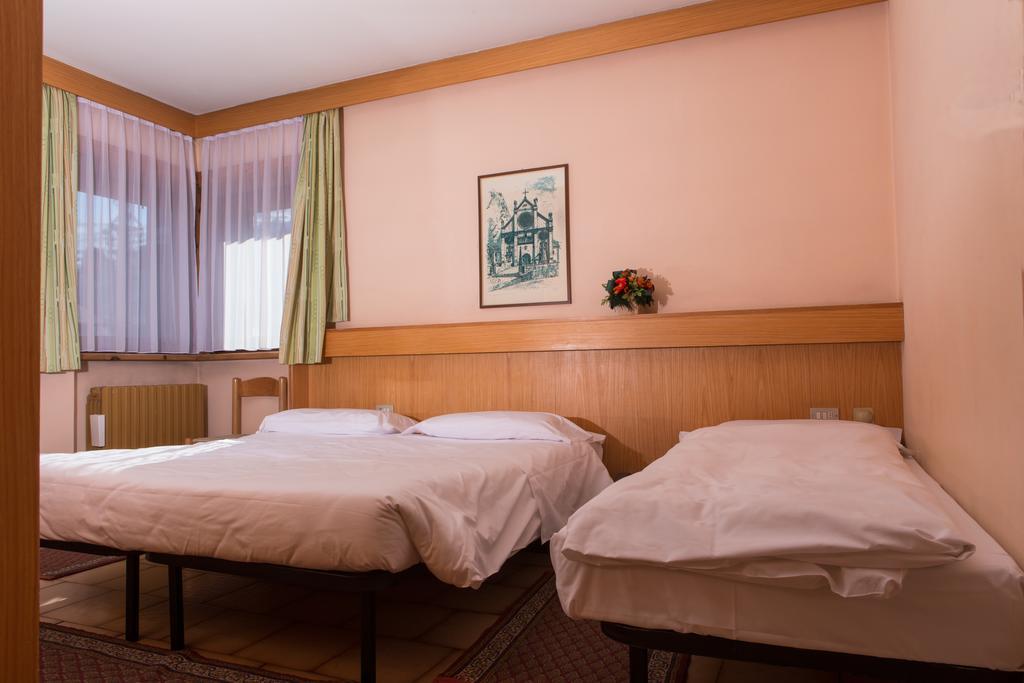 Hotel La Baita Ливиньо Номер фото