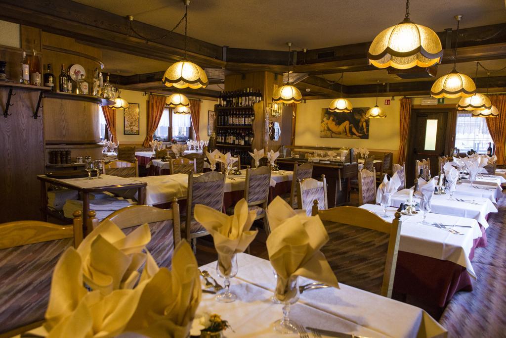 Hotel La Baita Ливиньо Экстерьер фото